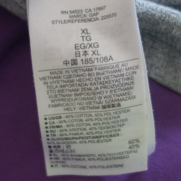 Gap Size XL Made in Vietnam Grey T-Shirt with front Pocket - Picture 11 of 13